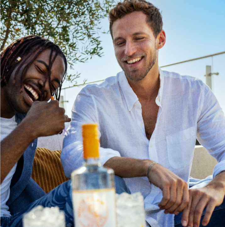 White Claw&reg;| Grab Life by the Claw